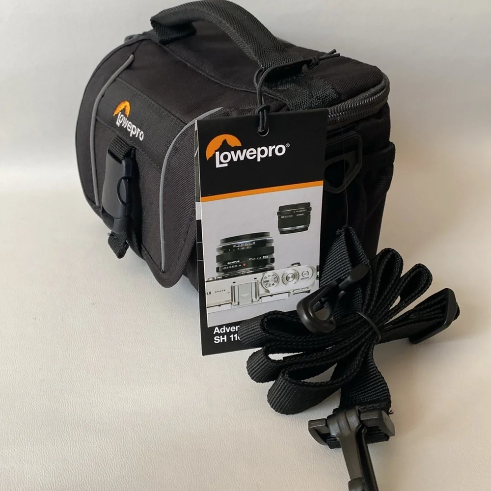 Adventura SH 110R II Black Camera Bag